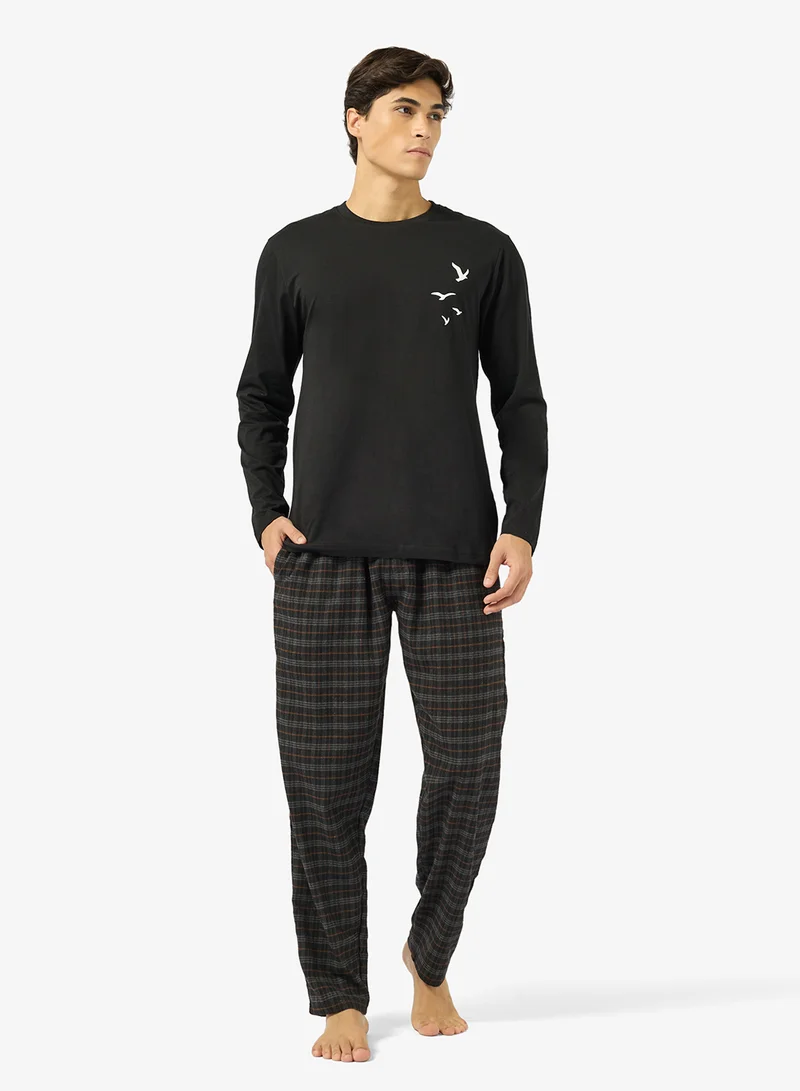 Seventy Five Regular fit tee and Pant set